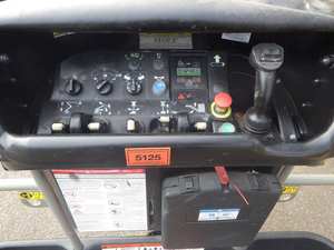 Niftylift HR17 Hybrid Cherry Picker Elevador de pluma autopropulsado de 56 pies con energía eléctrica diésel para acceso aéreo - Product Image 2