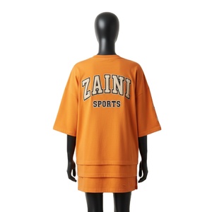 เสื้อยืดโอเวอร์ไซส์ผ้าคอตตอนเจอร์ซีย์สองชั้นสำหรับผู้หญิง พร้อมบริการปักโลโก้ด้วยความร้อนแบบกำหนดเอง เสื้อผ้าฝ้ายสองชั้นสำหรับผู้หญิง - Product Image 2
