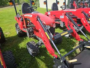 Agricultura usado equipo de construcción Tractor 4x4 Mini granja 4wd compacto Massey Ferguson Tractor - Product Image 4