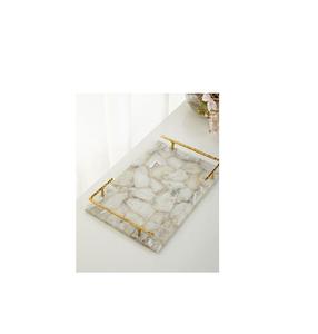 Bandeja de resina de diseño con mango de metal adecuada para servir de decoración de mesa de comedor elegante sala de estar Cocina - Product Image 1