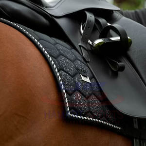 Durable Personnalisé De Dressage Rembourré Cheval Tapis De Selle Équitation Selle Pad - Product Image 3