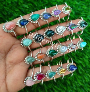 แหวนพลอยแท้สำหรับสุภาพสตรีทำจากเงินสเตอร์ลิง925 - Product Image 2