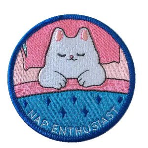 Badges 2025 broderie tissé conception personnalisée serviette sur patchs de broderie pour vêtements Patch fer résine Chenille lettre brodée - Product Image 4