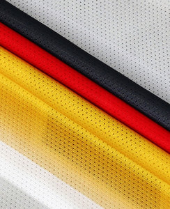 Ensemble d'uniformes de football personnalisés avec impression par sublimation, 100% polyester, séchage rapide, respirant, maillot d'équipe personnalisé - Product Image 3