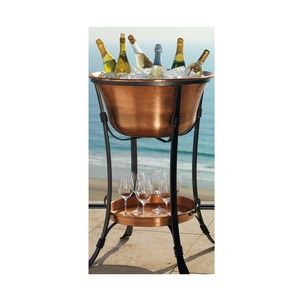 Hermoso cubo de hielo de cobre con detalle martillado a mano para enfriar bebidas clásicas y decoración de fiesta con lujoso acabado antiguo - Product Image 4