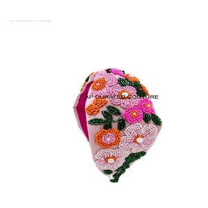 Vente en gros de bandeaux faits à la main avec perles de verre design personnalisé turban accessoires de mode avec tissu - Product Image 4