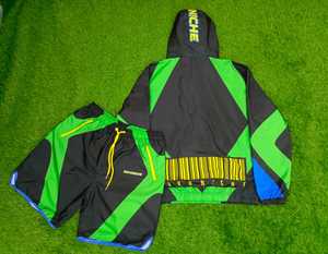 Ensemble survêtement en nylon personnalisé, coupe-vent zippé, sweat-shirt à capuche et short, ensemble coupe-vent uni, ensemble short coupe-vent pour homme, ensemble survêtement coupe-vent - Product Image 5