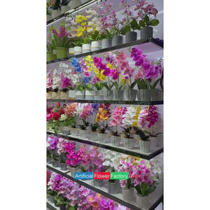 Maceta Decorativa de Mesa con Flores de Primavera Artificiales - Product Image 1