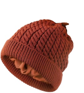 Gorro de invierno para mujer, gorro de piel sintética con forro de satén, gorros para mujer, gorros de punto cálidos de invierno 2025 - Product Image 5
