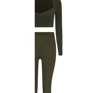 Ensemble de vêtements de sport pour femmes, 2 pièces, sans manches, short de yoga taille mi-haute, respirant, logo frontal personnalisable, hauts et leggings - Product Image 4