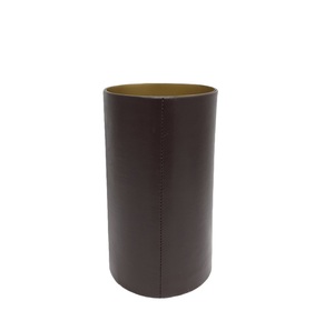 Bougie en cuir de conception classique couleur marron votive forme ronde pour la décoration de mariage à la maison et de fête bougeoir votif - Product Image 3
