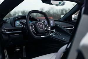 เชฟโรเลต คอร์เวทท์ ซี06 ปี 2024 รถเปิดประทุน ขับเคลื่อนสี่ล้อ ไมล์น้อย เครื่องยนต์เทอร์โบ เบาะหนัง เกียร์อัตโนมัติ พวงมาลัยซ้าย น้ำมันเบนซิน - Product Image 4