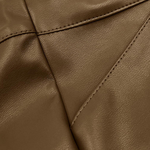 Shorts de Moda de Cintura Alta para Mujer, de Cuero PU, Transpirables, con Diseño Deportivo y Logotipo - Product Image 6