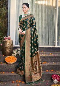 Belle collection de saris en soie de qualité supérieure pour femmes vêtements traditionnels indiens - Product Image 5