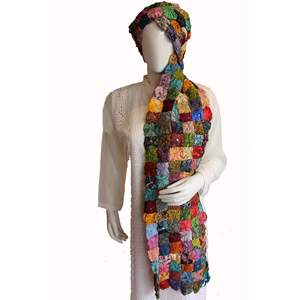 Écharpe longue en soie polyester multicolore faite à la main, style bohème, motif imprimé numérique, écharpes en soie recyclée - Product Image 4