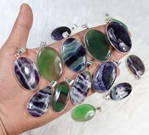 จี้คอฟลูออไรต์ผสมธรรมชาติสําหรับผู้หญิง เครื่องประดับพลอยฟลูออไรต์ที่น่าทึ่ง ผสมรูปร่างและขนาด จี้ชุบเงิน - Product Image 2