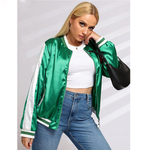Nouveau 2025 Vente en gros de vestes en satin personnalisées, nouveau design, vestes de luxe avec logo personnalisé, veste universitaire en satin pour femmes - Product Image 5
