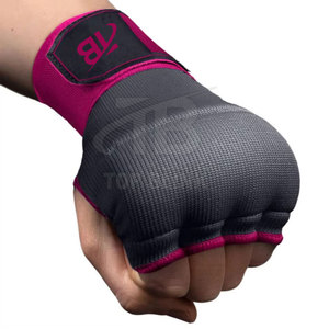 Vendas de mano profesionales de ajuste rápido con correas ajustables para boxeo, MMA y entrenamiento en gimnasio. - Product Image 6