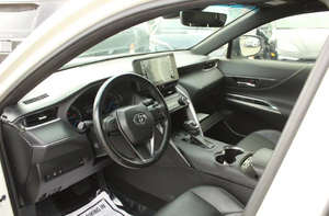 Vehículos Usados de Segunda Mano, Ven-za Limited 2022, SUV 4x4 (2.5L 4 cilindros híbrido gasolina/eléctrico CVT), Listos para Envío Rápido - Product Image 4