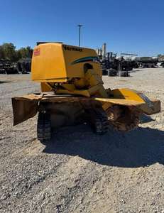 Livraison gratuite SC60TX Broyeur de souches, moteur diesel CAT turbo de 60 CV, roue de coupe de 23 pouces, 1330 heures, 3500 livres, portée de coupe au-dessus de 27 pouces - Product Image 2