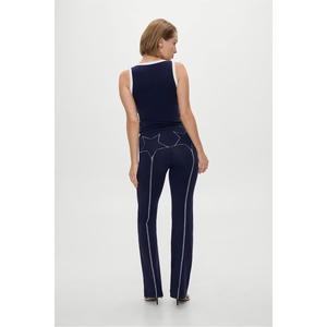 T-shirt à manches courtes pour femmes avec une coupe confortable, chemisier léger d'été pour tenues décontractées, t-shirt en coton pour tous les jours - Product Image 2