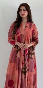 Atractivo 2025 manga larga patrón Floral Maxi Vestido Mujer elegante Floral Smocked Puff manga señora vestido precio al por mayor - Product Image 2