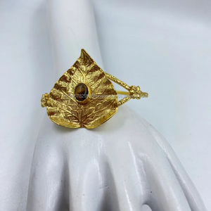 Bracelets en laiton plaqué or élégants faits à la main Style classique intemporel Bracelets de bijoux de fête de mariage pour les femmes - Product Image 1