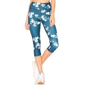 Leggings pour femmes en gros, tricotés, respirants, à séchage rapide, doux, élastiques, parfaits pour la salle de sport, le yoga, les sports et le port quotidien - Product Image 1