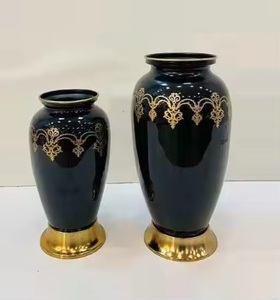 Juego de 2 Jarrones de Aluminio Premium, Modernos, de Última Tendencia, Altamente Decorativos, Jarrones de Mesa de Alta Calidad, Florales - Product Image 1