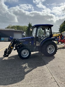 Lovol 504 B 50HP Cabina espaciosa con cargador frontal de CA con desviador auxiliar y electrónico - Product Image 4