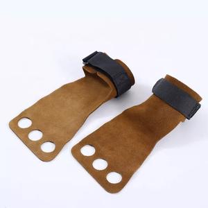 GAF Meilleures poignées en cuir de qualité supérieure Gymnastique Cuir Haltérophilie 3 trous Meilleure prise en main Tractions croisées - Product Image 1