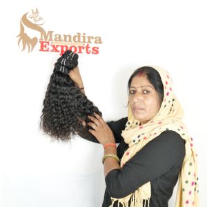 100% Extensions de cheveux bouclés Remy non transformés Cheveux humains de temple indien alignés par cuticule vierge de couleur naturelle - Product Image 2