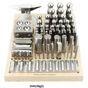 Poinçons et blocs de domage - Product Image 1