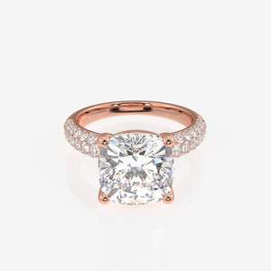 แหวนเพชรโมอิสซาไนต์ทอง 9K ดีไซน์สามชั้นแบบ Pave Cushion Cut - Product Image 6