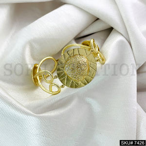 กำไลข้อมือแฟชั่นสไตล์คลาสสิกสำหรับผู้หญิงสร้อยข้อมือดีไซน์แบบทำมือชุบทองด้วยมือ - Product Image 5