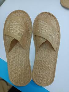 Pantoufles en jute jetables écologiques pour hôtels, spas et chambres d'hôtes, durables, confortables et biodégradables - Product Image 4