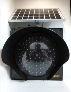 Feu de signalisation solaire jaune haute visibilité |   Flasher LED à stroboscope en plastique résistant et durable - Product Image 4