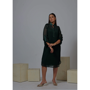 Robe Kurta élégante pour femmes, vert foncé, manches longues transparentes, vêtements de cérémonie de créateur - Product Image 4