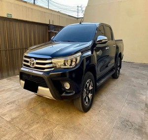 Toyotas hiluxs รถกระบะดีเซล4x4ห้องโดยสารคู่พวงมาลัยซ้ายพร้อมสำหรับการจัดส่งที่รวดเร็ว - Product Image 3