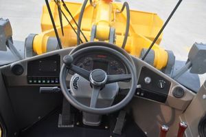 Machines de terrassement de Sinomach Changlin chargeur de roue de 5 tonnes 955T à vendre dans le bon prix - Product Image 3