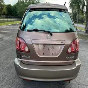 Lexus RX 300 de 1999, usado en buen estado - Product Image 2