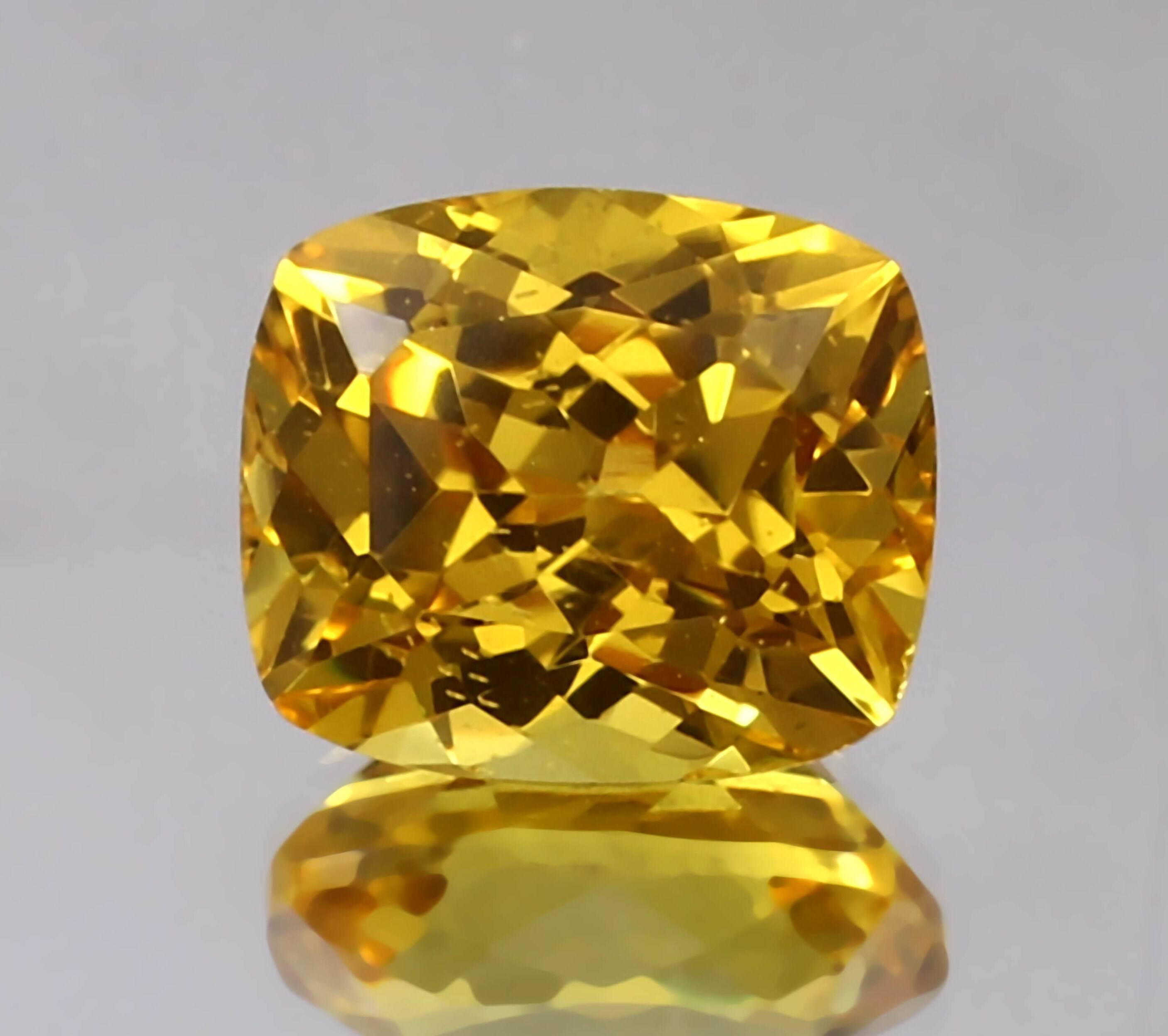 สีเหลือง