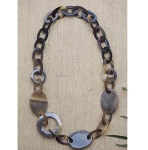 Collier de luxe en corne de buffle fait à la main, bijoux naturels et durables pour femmes, haute qualité - Product Image 5
