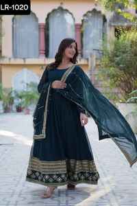 Las mujeres más hermosas usan vestidos Anarkali con bordado de secuencia Trabajo Anarkali Maxi vestido con borde de encaje Faux Blooming Dupatta - Product Image 5