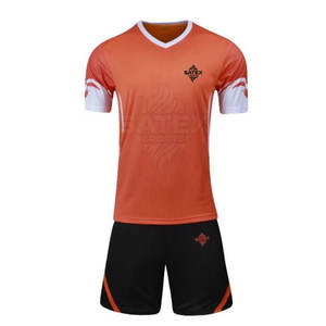 Nuevo Uniforme de Fútbol para Adultos de Alta Calidad, Más Vendido, 100% Poliéster, Transpirable, de Secado Rápido, Colores y Tallas Personalizables - Product Image 1
