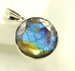 Pendentif minimaliste pour femme en argent sterling 925 avec pierre précieuse naturelle labradorite, idéal pour un anniversaire - Product Image 4