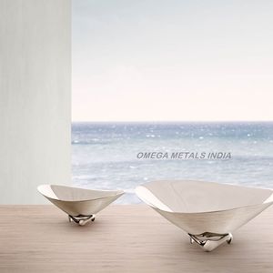 Cuenco decorativo de Metal con forma de estrella de mar dorada de alta calidad, centro de mesa elegante de diseño costero único para comedor y decoración del hogar - Product Image 4