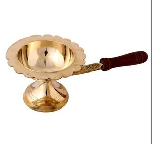 Quemador de incienso de latón de nuevo diseño con mango de madera Diseño moderno Producto de fragancia de aire Fabricante y proveedor indio - Product Image 2