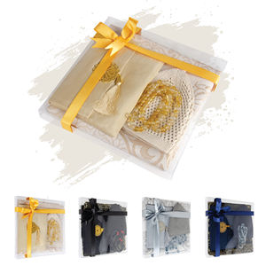 Set de Regalo de Oración Yaseen Beige, Alfombra de Oración, Tasbih, Gorro Kufi y Libro de Yaseen en Bolsa Shantung, Regalo Perfecto para el Día del Padre y para el Novio - Product Image 2