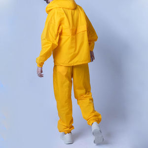 ชุดวอร์มสองชิ้นระบายอากาศได้ดีผ้าไนลอนสีพื้นลำลองสำหรับฤดูหนาวของผู้ชายชุดออกกำลังกายสำหรับยิมและวิ่ง - Product Image 3